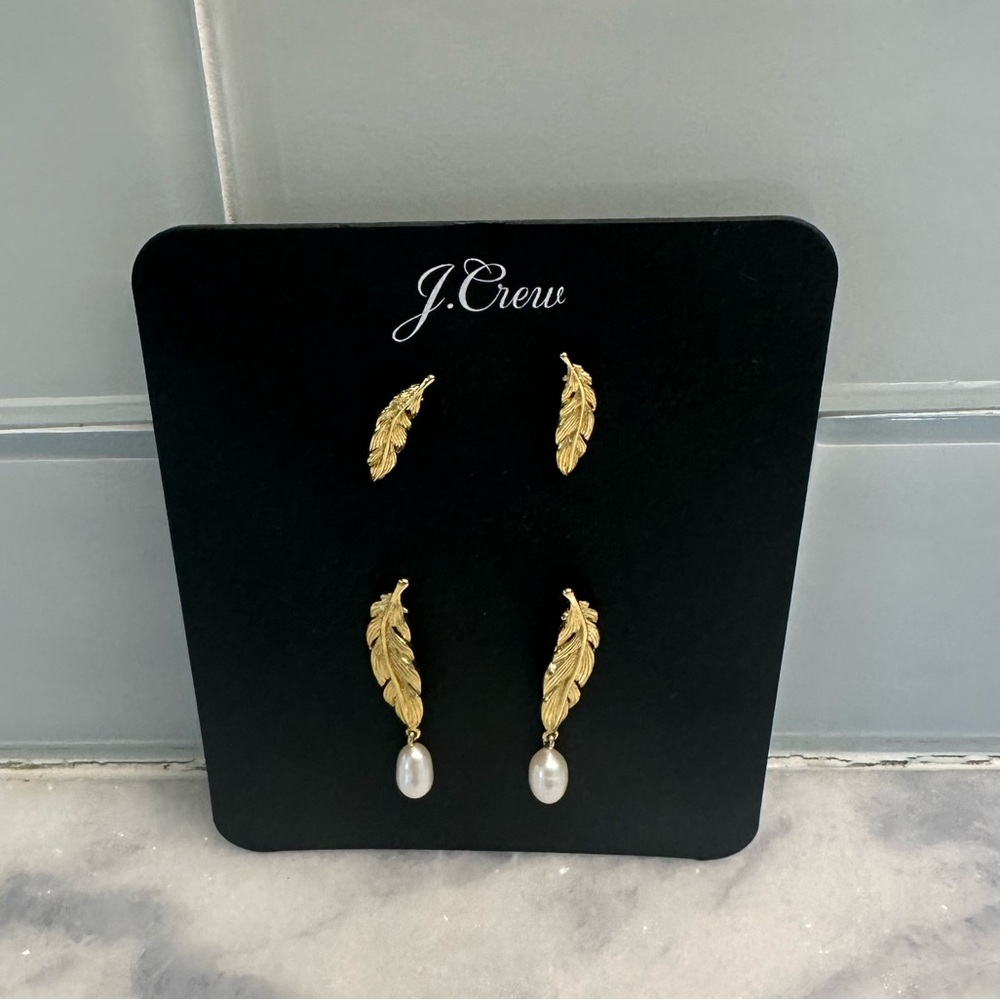 J. Crew Classic Preppy Gold Feather Earrings with Pearl Accent - Picture 2 of 5